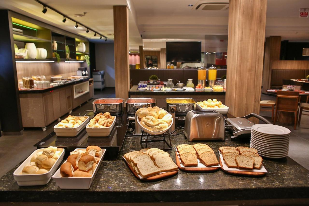 Quality Hotel Blumenau Eksteriør bilde